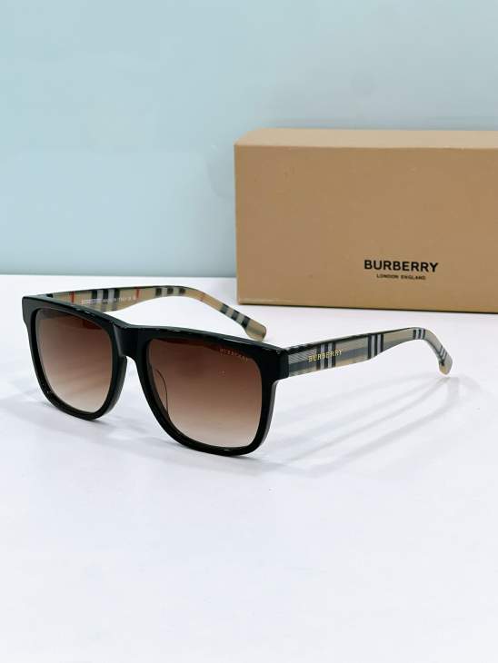 Picture of Burberry Sunglasses _SKUfw80537499fw
